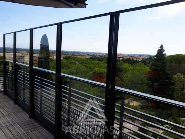 Paravent télescopique déployé chez un particulier à Aix en Provence