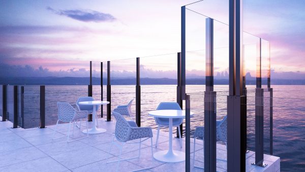 Paravent automatique OpenAir sur une terrasse en bord de mer