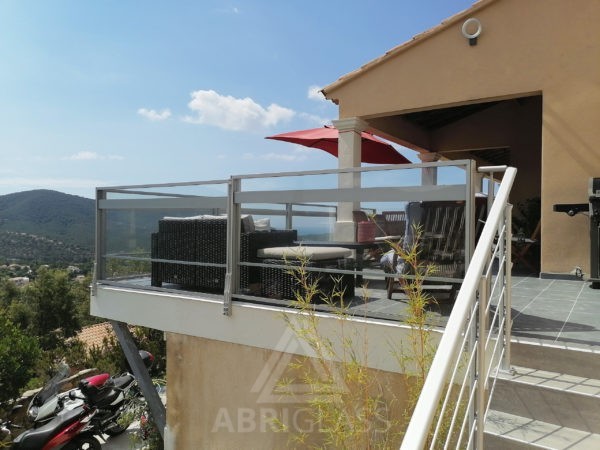 Paravent télescopique en garde corps